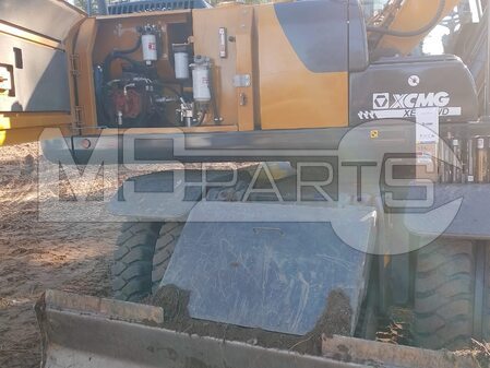 Техническое обслуживание колесного экскаватора XCMG XE180WD - 3